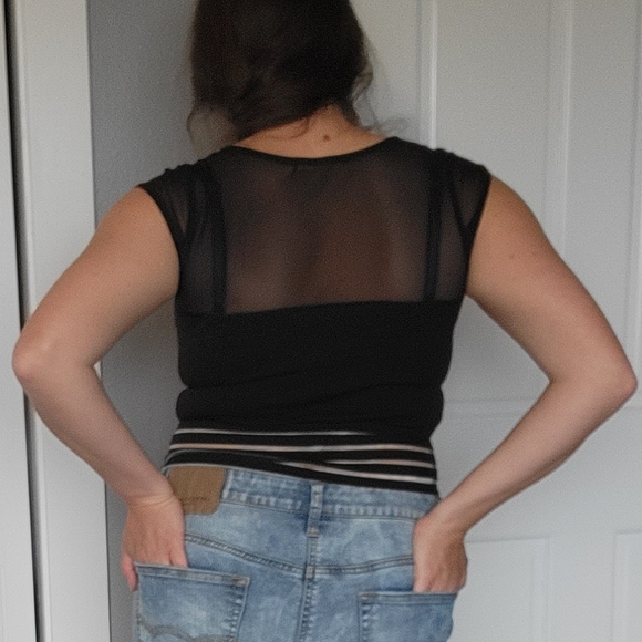 Crop mesh sweetheart top - Picture 8 of 8